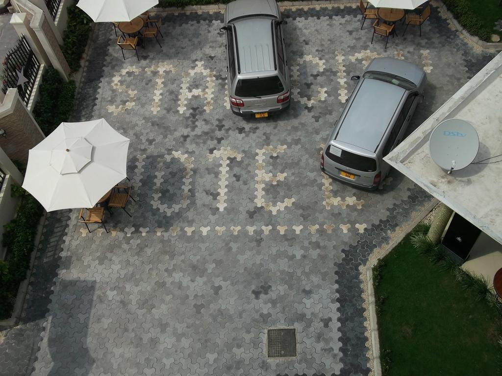 Star City Hotel Daressalam Exterior foto